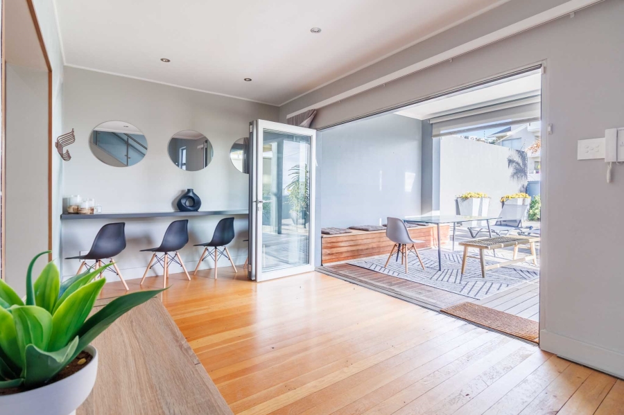 4 Bedroom Property for Sale in Bantry Bay Western Cape